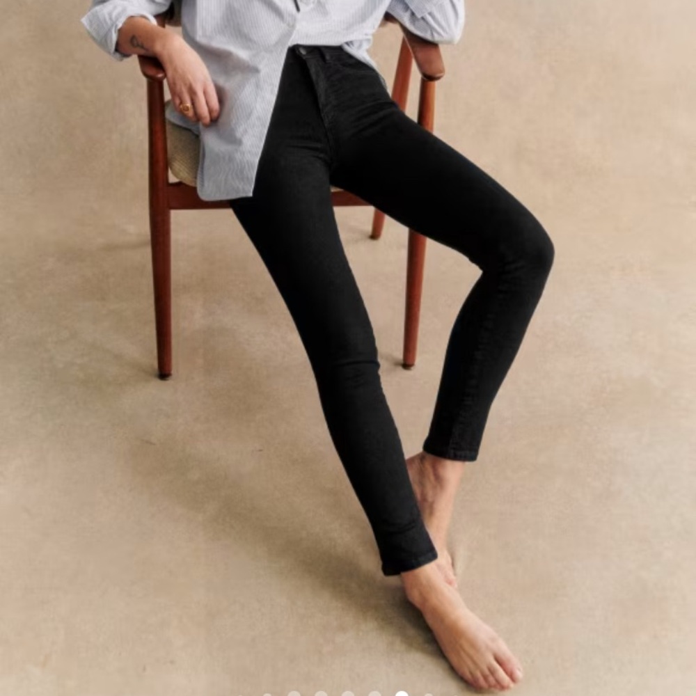Sezane Perfect Slim black denim